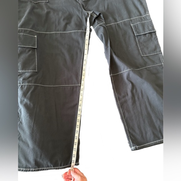 SO Women’s Black Cargo Pants 3X NWT - Picture 7 of 9